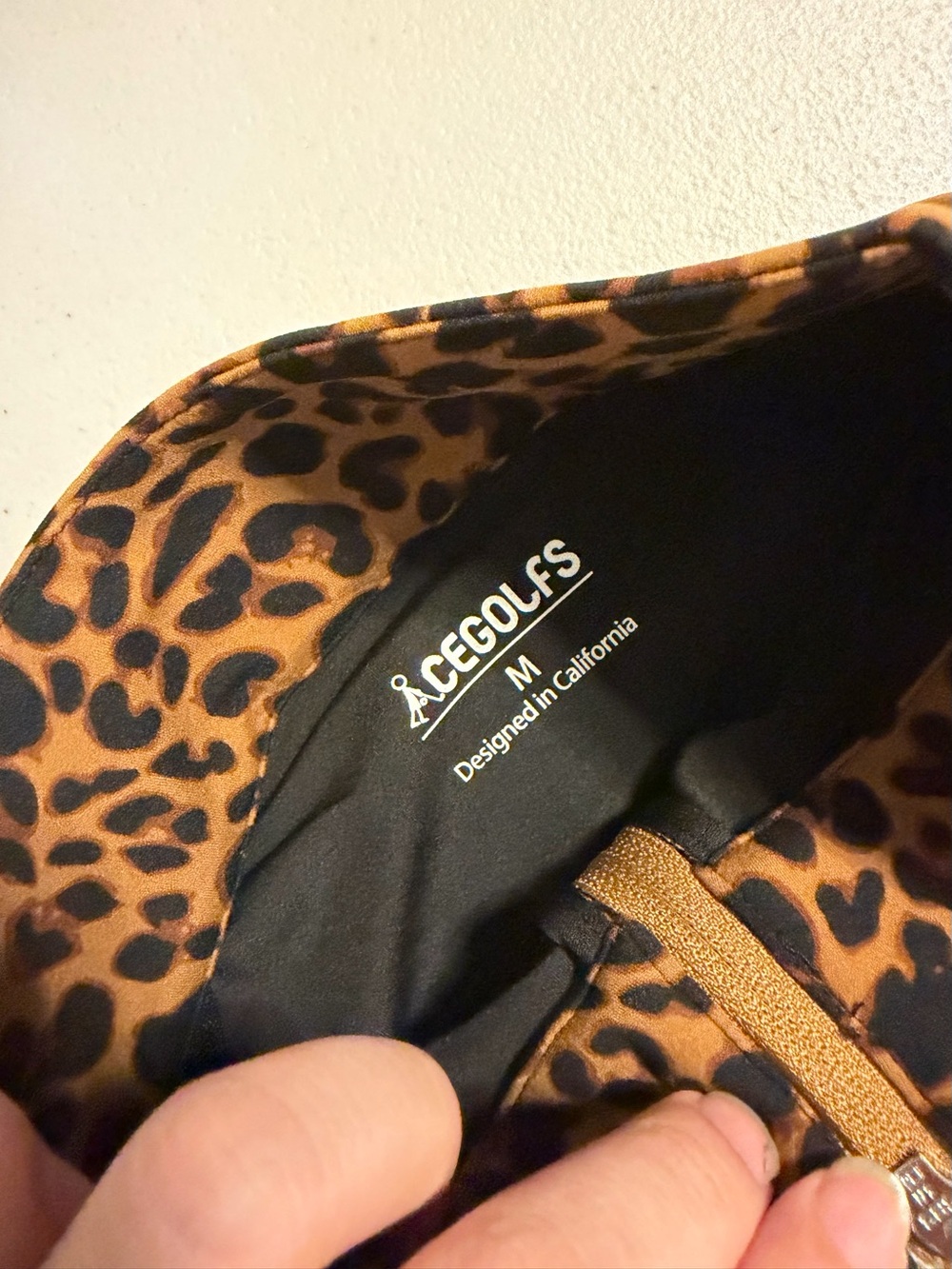 CEGOLFS Women’s Leopard Print Quarter Zip Long Sleeve Athletic Top Size M - Picture 4 of 5